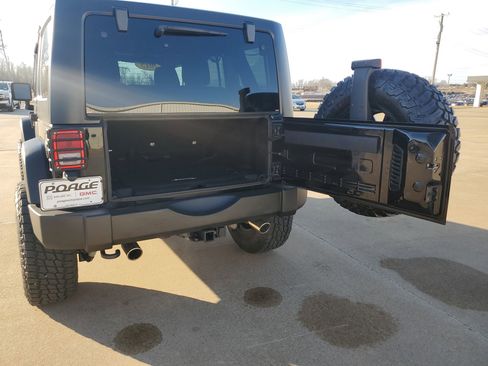 Used 2015 Jeep Wrangler Unlimited Sport w/ Quick Order Package 24S image 29