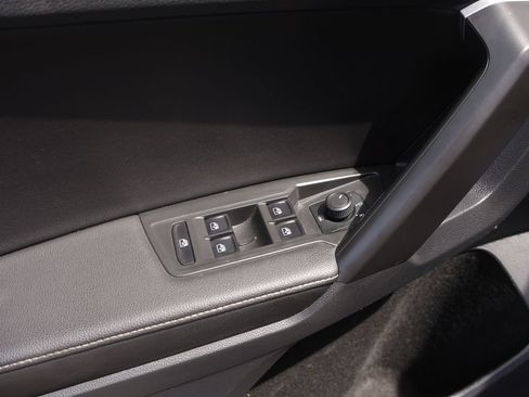 Used 2024 Volkswagen Tiguan S AWD/4WD image 16