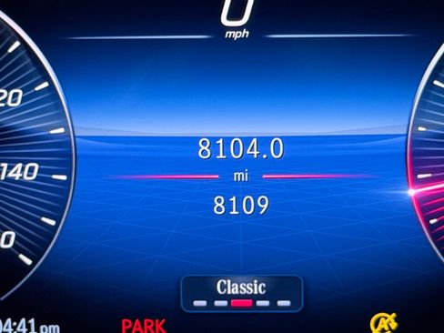 Used 2026 Mercedes-Benz GLB 250 image 30