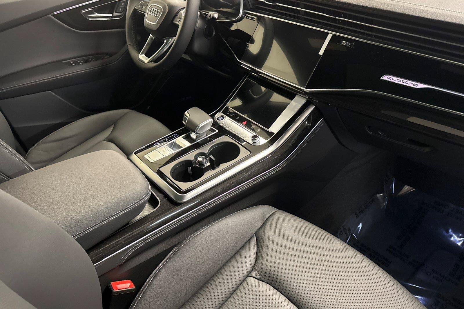 Used 2026 Audi Q8 Premium Plus AWD/4WD image 15