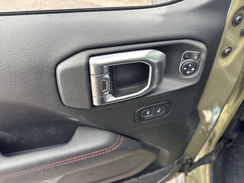 New 2025 Jeep Wrangler Unlimited Rubicon w/ Steel Bumper Group image 20