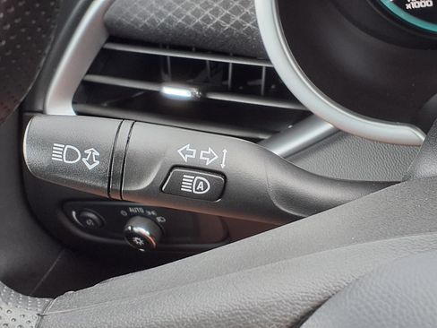 Used 2024 Chevrolet Malibu LT FWD image 20