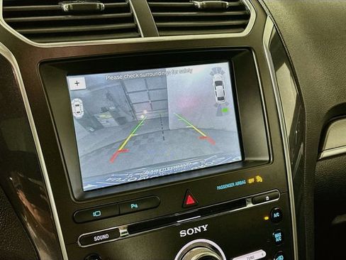 Used 2018 Ford Explorer Sport w/ Equipment Group 401A AWD/4WD image 19