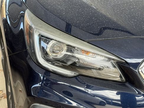 Used 2018 Subaru Outback 2.5i Limited image 4