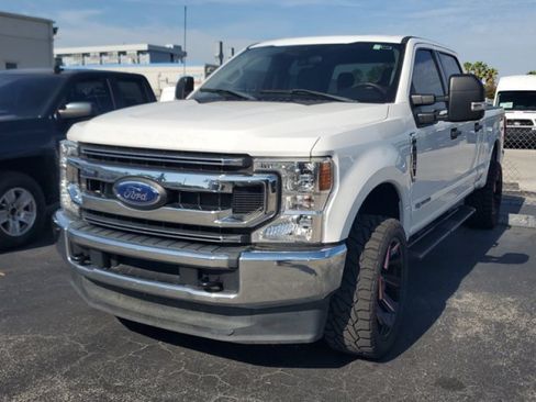 Used 2022 Ford F250 XLT AWD/4WD image 3
