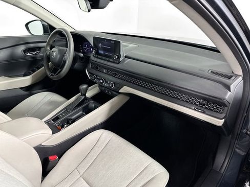 Used 2023 Honda Accord LX image 27
