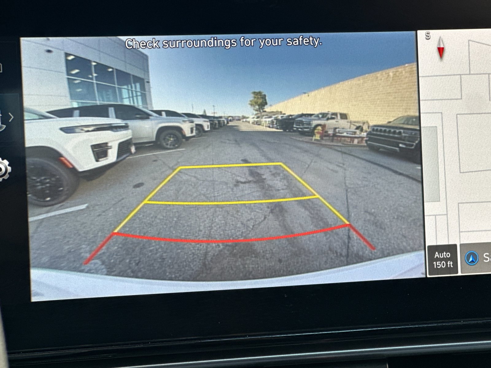 Used 2024 Hyundai Elantra SEL FWD image 19