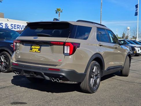 New 2026 Ford Explorer ST w/ Sun And Sound Package AWD/4WD image 4