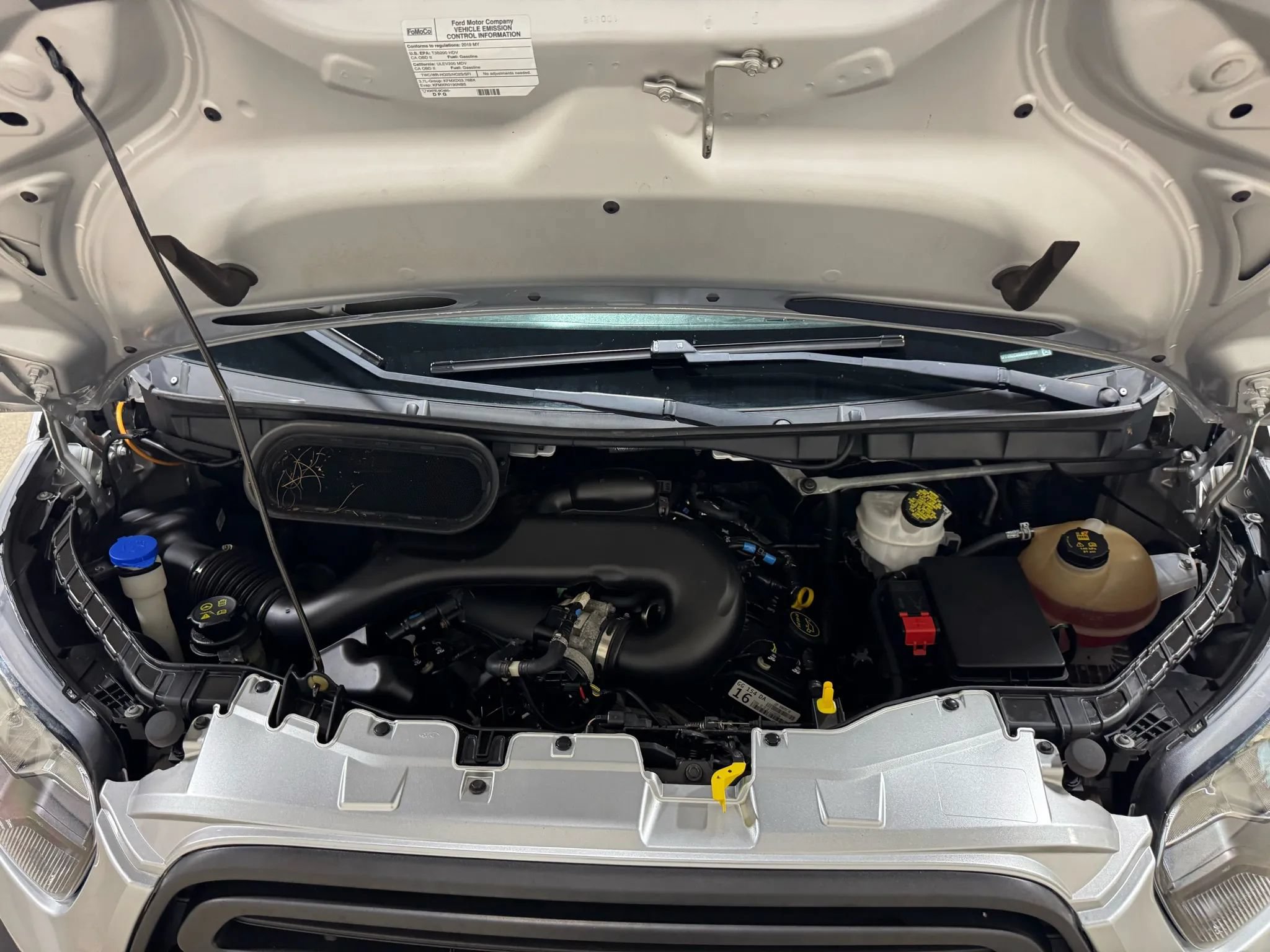 Used 2019 Ford Transit 250 148 Medium Roof RWD image 59