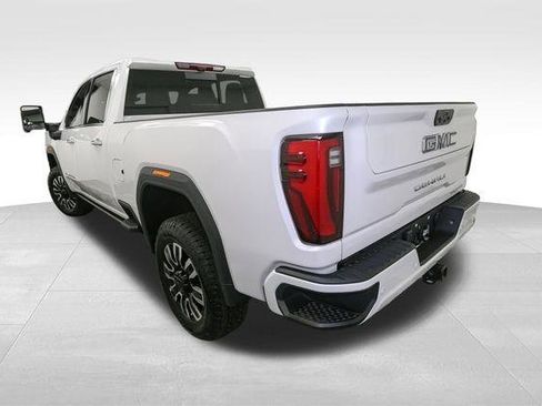 Used 2024 GMC Sierra 2500 Denali Ultimate image 11