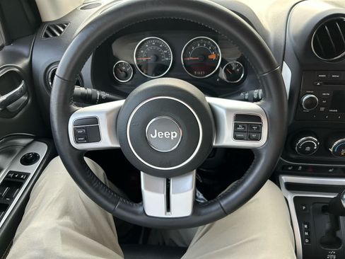 Used 2017 Jeep Compass High Altitude AWD/4WD image 15