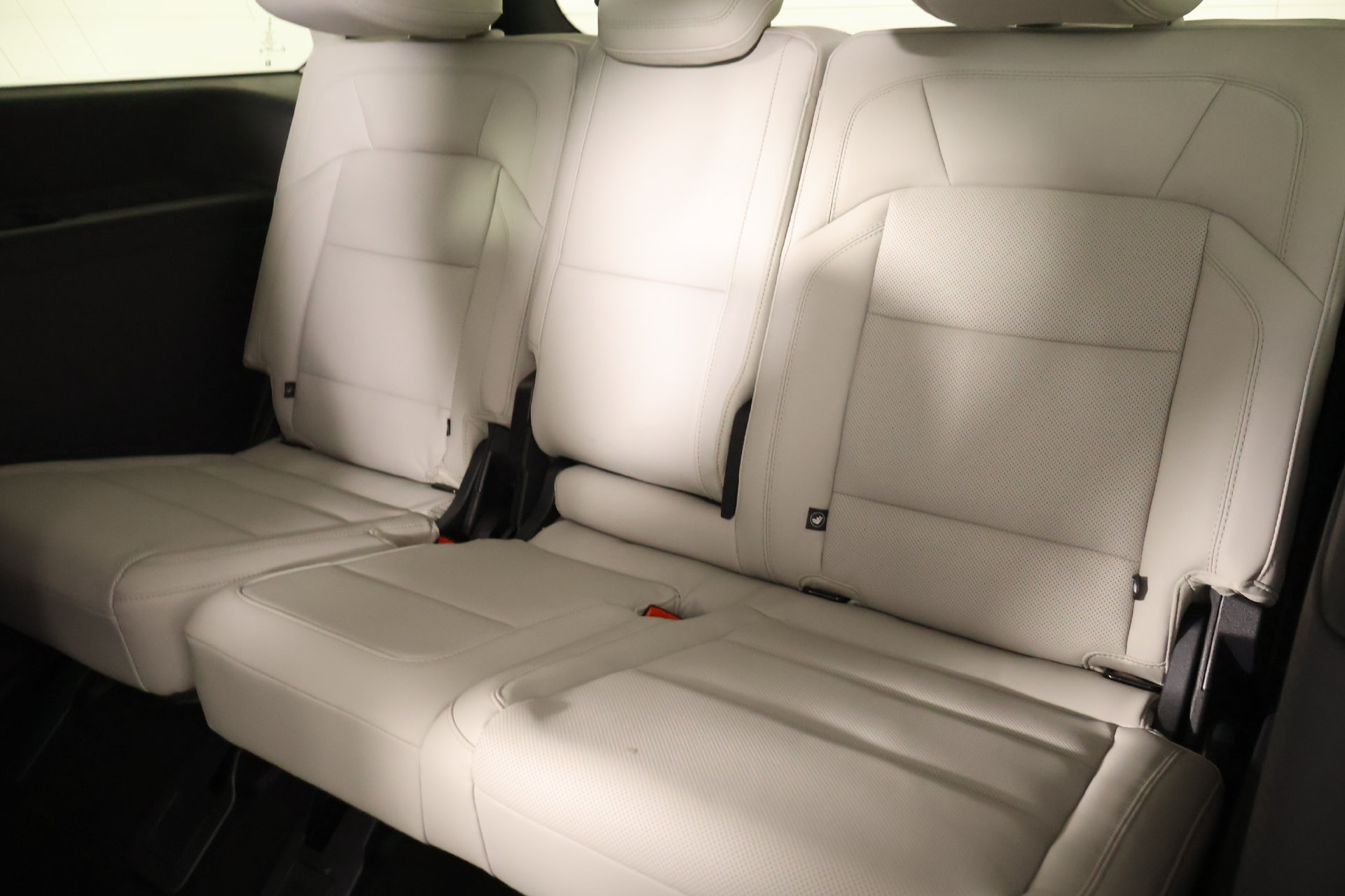New 2026 Lincoln Navigator Premiere AWD/4WD image 13