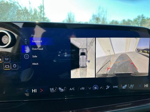 Used 2024 Chevrolet Traverse RS w/ LPO, Floor Liner Package image 35