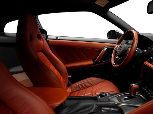 Used 2021 Nissan GT-R Premium AWD/4WD image 58