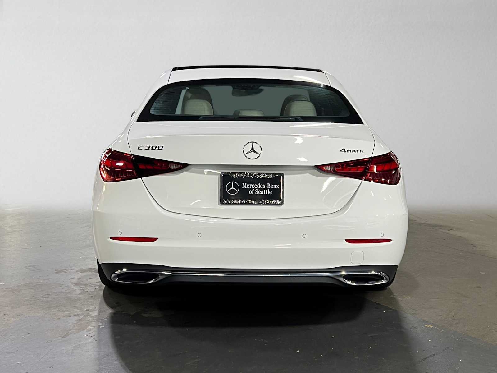 Used 2026 Mercedes-Benz C 300 4MATIC Sedan image 4