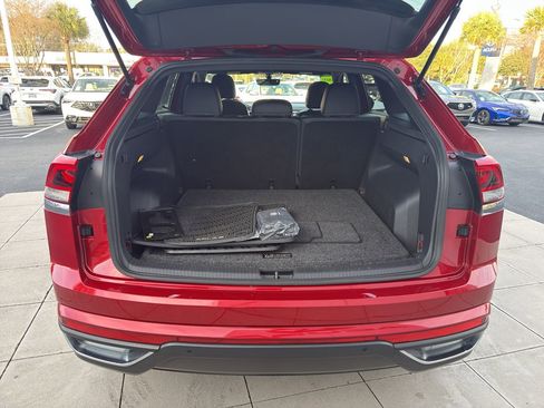 Used 2022 Volkswagen Atlas Cross Sport SE image 10