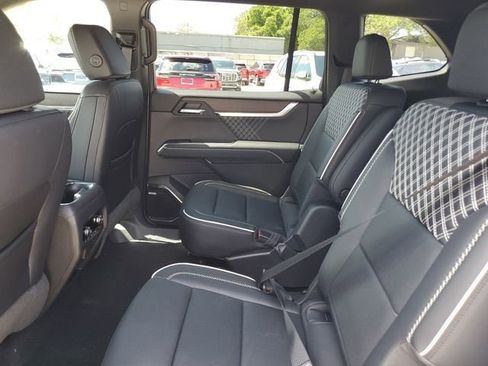 New 2026 GMC Acadia Denali w/ Super Cruise Package FWD image 11