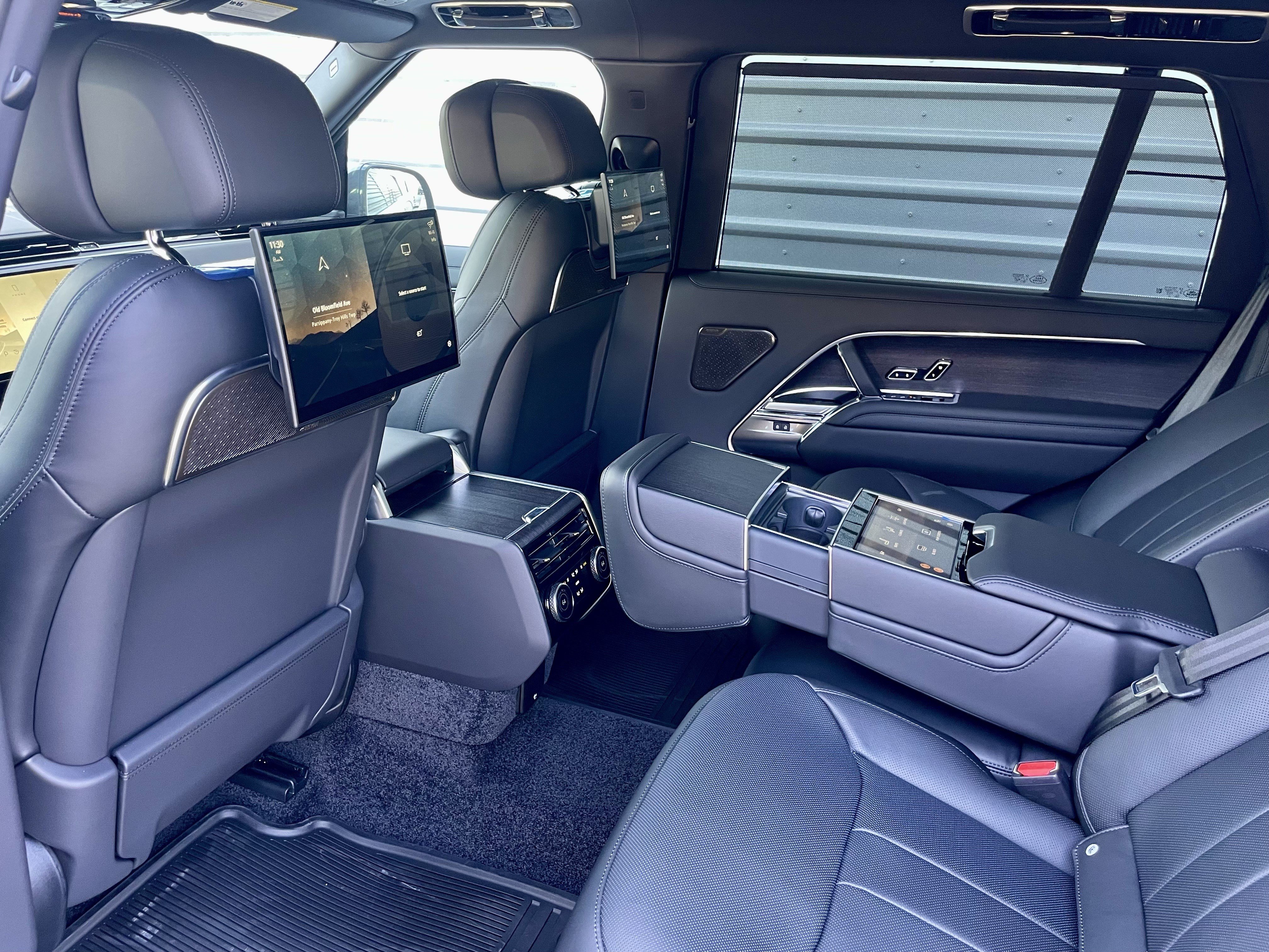 New 2027 Land Rover Range Rover Long Wheelbase Autobiography AWD/4WD image 30
