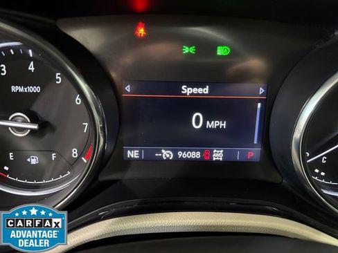 Used 2021 Buick Encore GX Select w/ Sport Touring Package AWD/4WD image 2