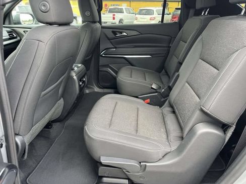 Certified 2024 Chevrolet Traverse LT FWD image 15