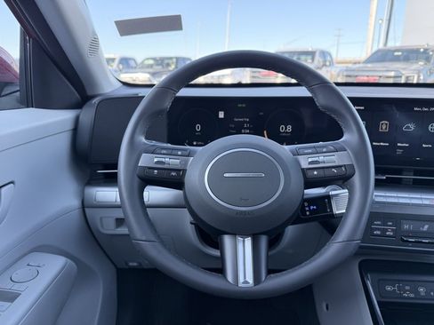 Used 2024 Hyundai Kona SEL w/ Convenience Package image 13