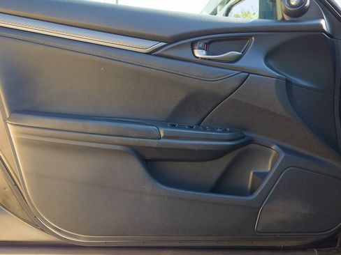 Used 2019 Honda Civic Sport Touring image 12