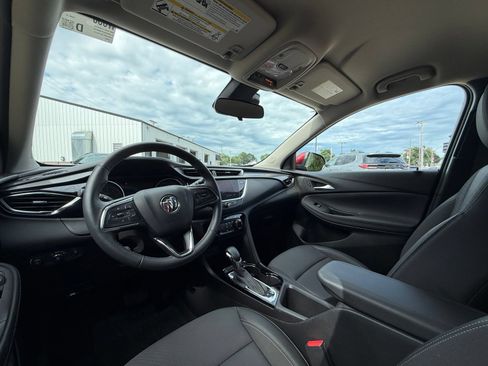 Used 2023 Buick Encore GX Preferred w/ Cold Weather Comfort Package FWD image 17