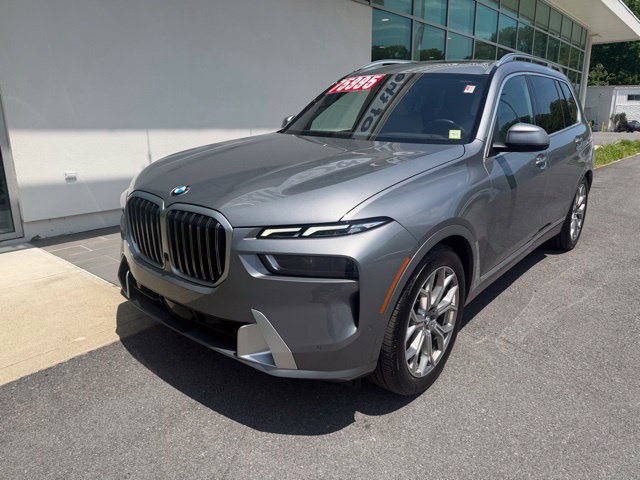 Used 2026 BMW X7 xDrive40i AWD/4WD image 3