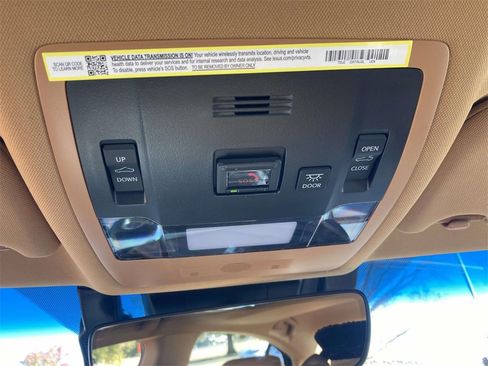 New 2025 Lexus ES 350 w/ Premium Package image 18