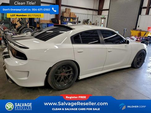 Used 2019 Dodge Charger Scat Pack w/ Dynamics Package image 4