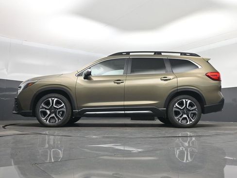 Used 2023 Subaru Ascent Limited w/ Technology Package AWD/4WD image 15
