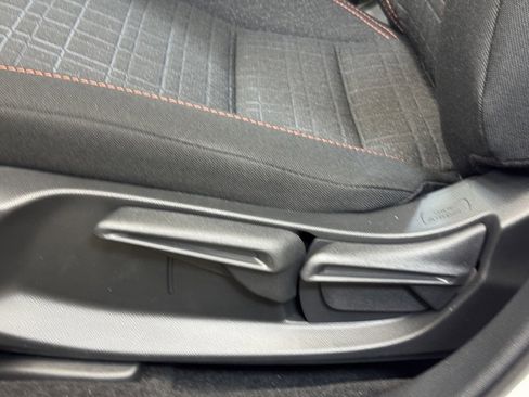 Used 2025 Honda HR-V Sport image 10