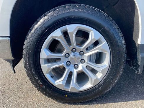 Certified 2022 Chevrolet Silverado 1500 LTZ image 23