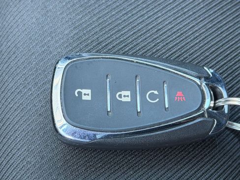 Used 2025 Chevrolet Blazer LT image 25