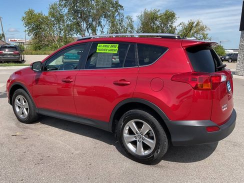 Used 2015 Toyota RAV4 XLE AWD/4WD image 4