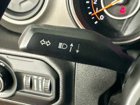 Used 2022 Jeep Wrangler Unlimited Sport AWD/4WD image 18