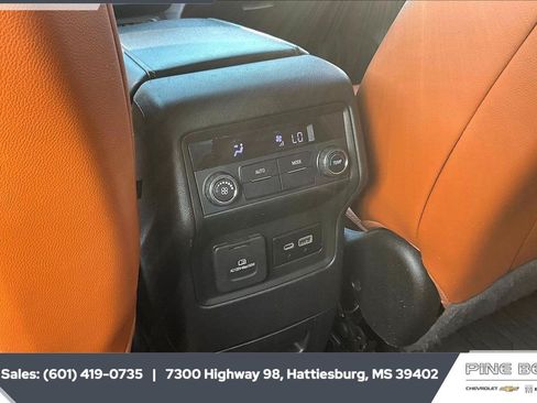 Used 2020 GMC Acadia AT4 w/ Driver Alert Package II AWD/4WD image 25