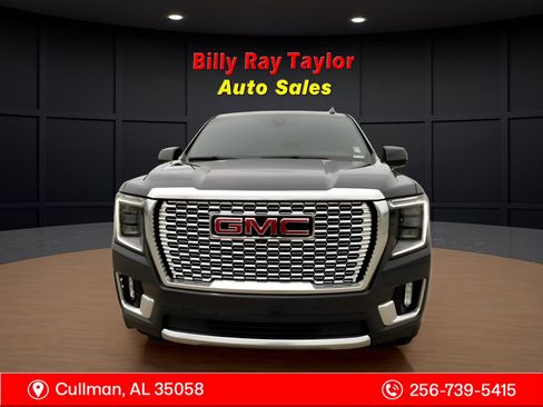Used 2021 GMC Yukon Denali w/ Denali Premium Package image 3