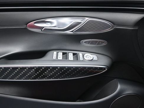 Used 2022 Genesis GV70 3.5T Sport w/ Sport Prestige Package image 20