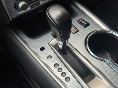 Used 2019 Nissan Pathfinder SL AWD/4WD image 30