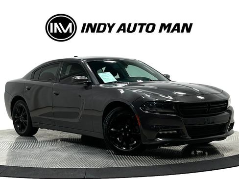 Used 2022 Dodge Charger SXT AWD/4WD image 2