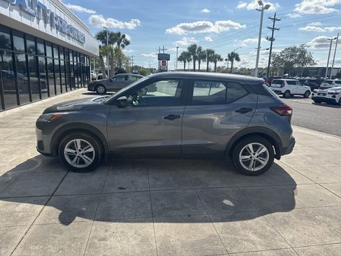 Certified 2023 Nissan Kicks S image 10
