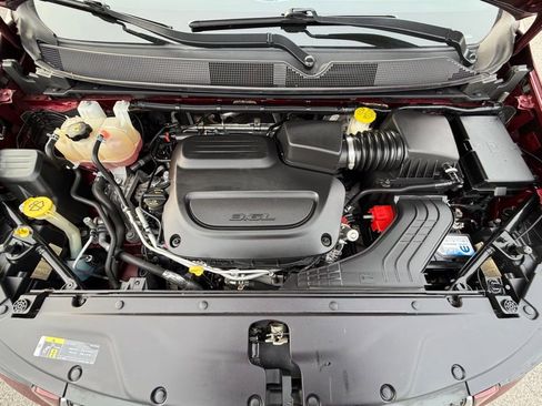 Certified 2021 Chrysler Pacifica Pinnacle image 13