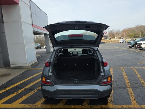 Used 2019 Hyundai Kona SE image 6