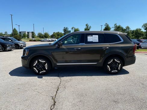 Used 2025 Kia Telluride S AWD/4WD image 4