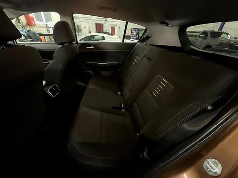 Used 2018 Kia Sportage LX image 25