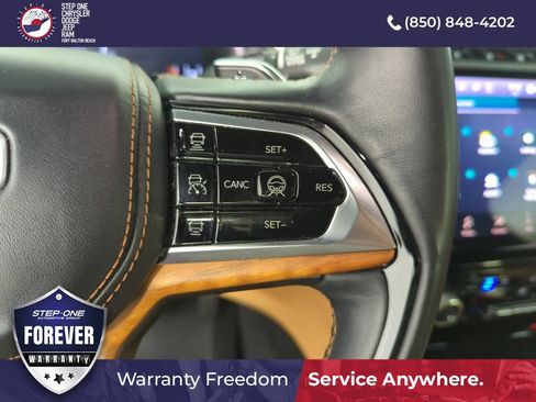 Used 2021 Jeep Grand Cherokee L Summit AWD/4WD image 22