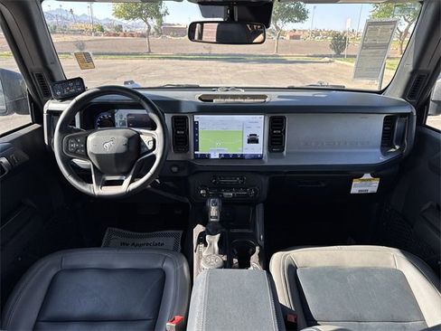 New 2024 Ford Bronco Outer Banks w/ Sasquatch Package image 12