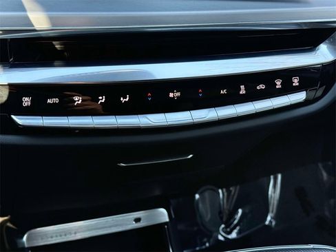 Used 2024 Cadillac Lyriq Luxury w/ LPO, Floor Liner Package image 25