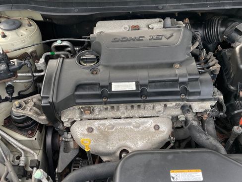 Used 2010 Hyundai Elantra GLS FWD image 24